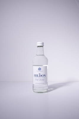 Botella Hildon de 330 ml con gas